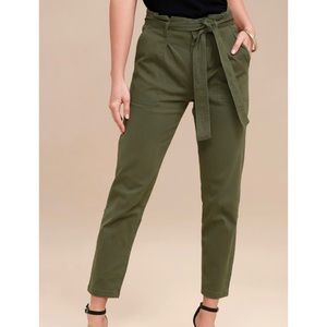 Olive green tie waist cropped pants